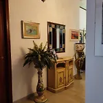 Isabella Споторно